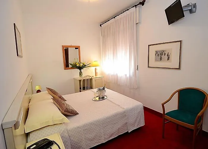 Отель San Giuliano 3*