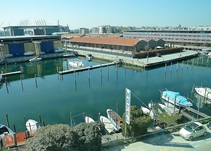 Отель San Giuliano 3*