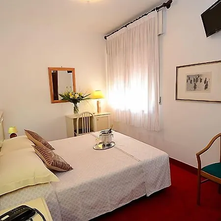 Отель San Giuliano 3*