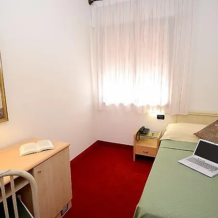 Отель San Giuliano 3*